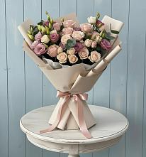 Букет цветов из:  Розы и Лизиантусы в Сергиевом Посаде