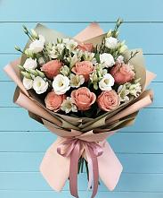 Букет цветов из:  Розы, Альстромерии и Лизиантусы в Сергиевом Посаде