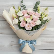 Букет цветов из:  Лизиантусы в Сергиевом Посаде