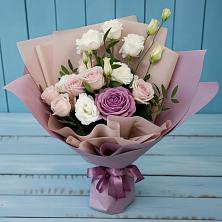 Букет цветов из:  Розы и Лизиантусы в Сергиевом Посаде
