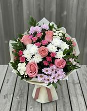 Букет цветов из:  Альстромерии, Гвоздики, Розы и Хризантемы в Сергиевом Посаде