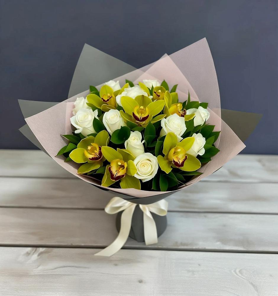 Букет цветов из: Орхидеи и Розы в Сергиевом Посаде