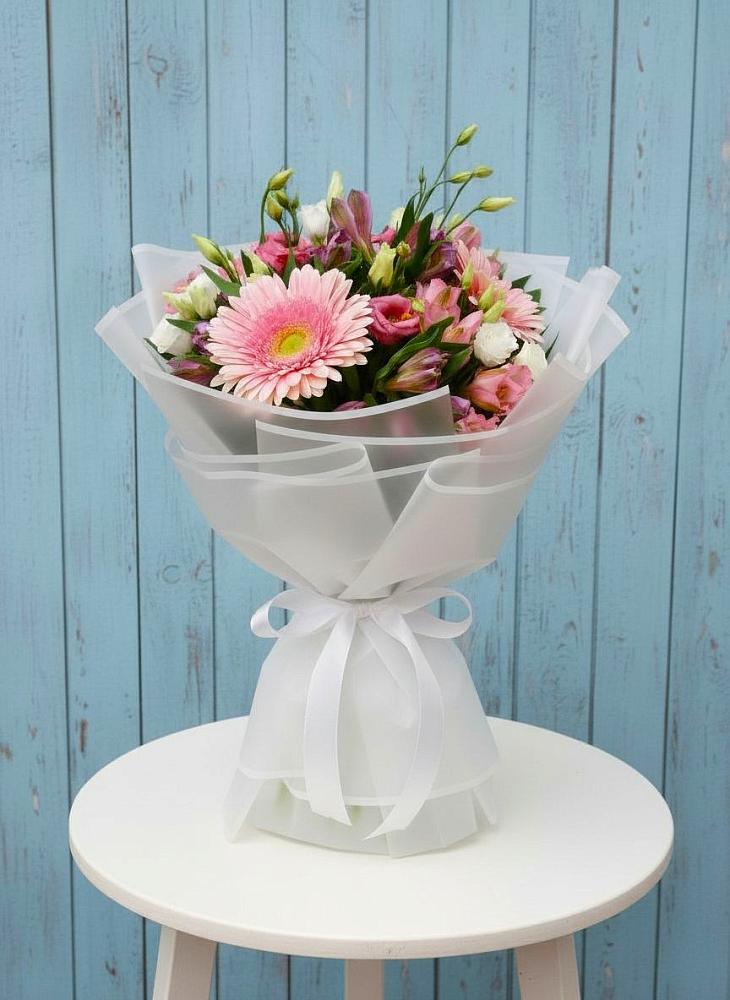 Букет цветов из: Герберы, Альстромерии и Лизиантусы в Сергиевом Посаде