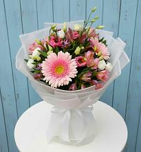 Букет цветов из:  Герберы, Альстромерии и Лизиантусы в Сергиевом Посаде