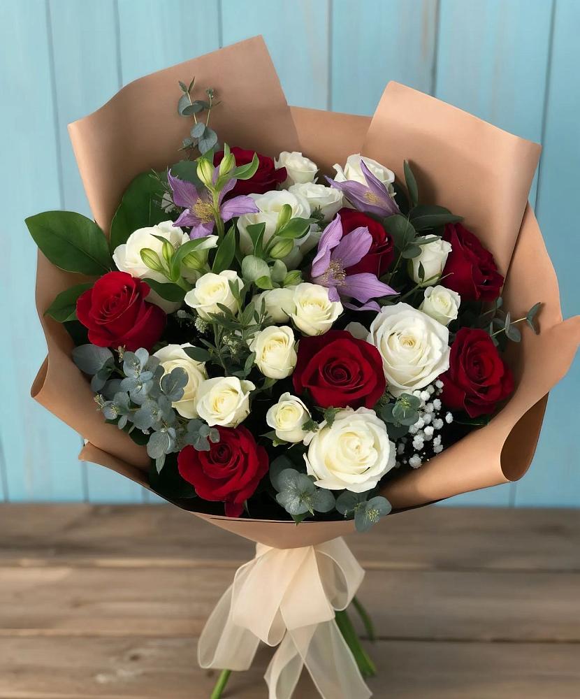 Букет цветов из: Розы и Альстромерии в Сергиевом Посаде