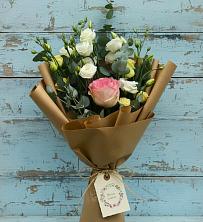 Букет цветов из:  Розы и Лизиантусы в Сергиевом Посаде